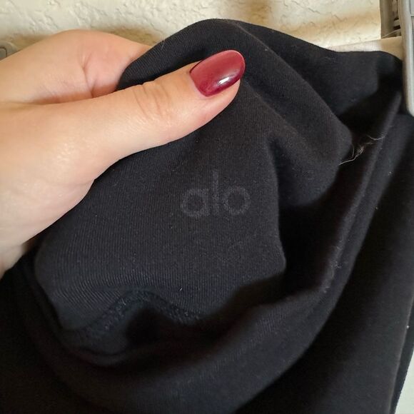 Alo Yoga‎ Bootcut Leggings size small in black - Picture 10 of 10